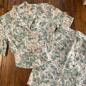 Vintage Atina by Karon Crosby Jacket & skirt sz 10 runs small) see measurements